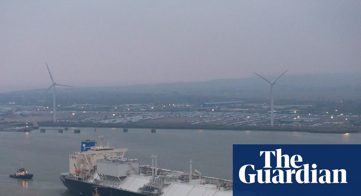 EU Gas Stores at 13-Year Low as Winter Approaches