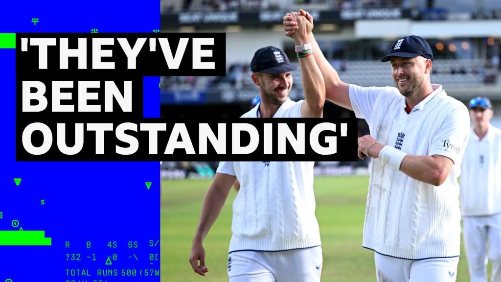 Robinson and Tongue Take 10 Wickets as England Bowl Out Pakistan