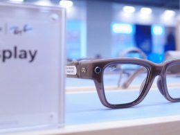 UK businesses, institutions move to ban Meta smart glasses: Reports | Daily Sabah