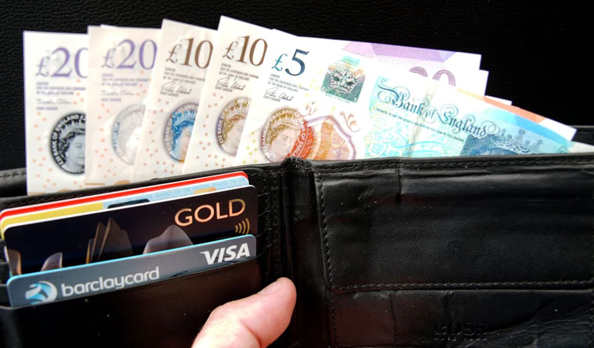 UK Firms in Critical Distress Rise by Nearly a Tenth