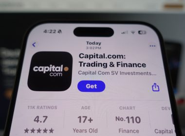 Capital.com UK Revenue Halves as Staff Shift to Group Entity