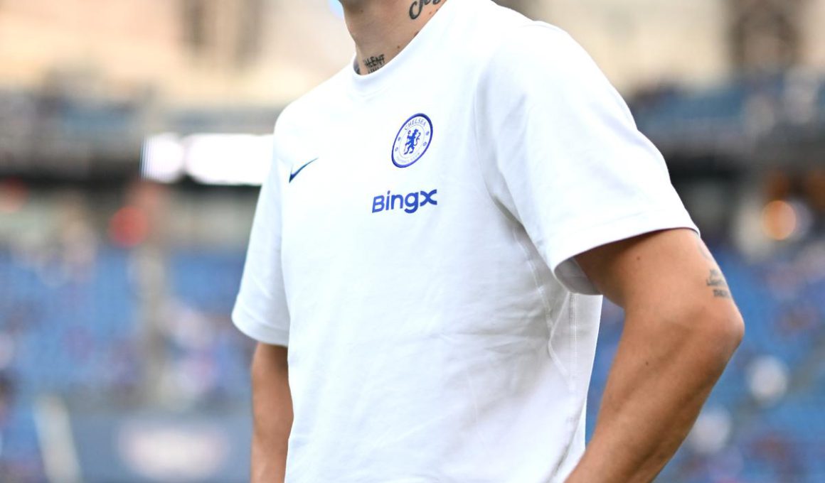 Alonso Says Chelsea Won't Rush Mudryk Loan Decision