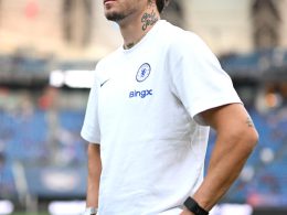 Alonso Says Chelsea Won't Rush Mudryk Loan Decision
