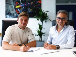 Verstappen Signs Red Bull Deal Through 2030