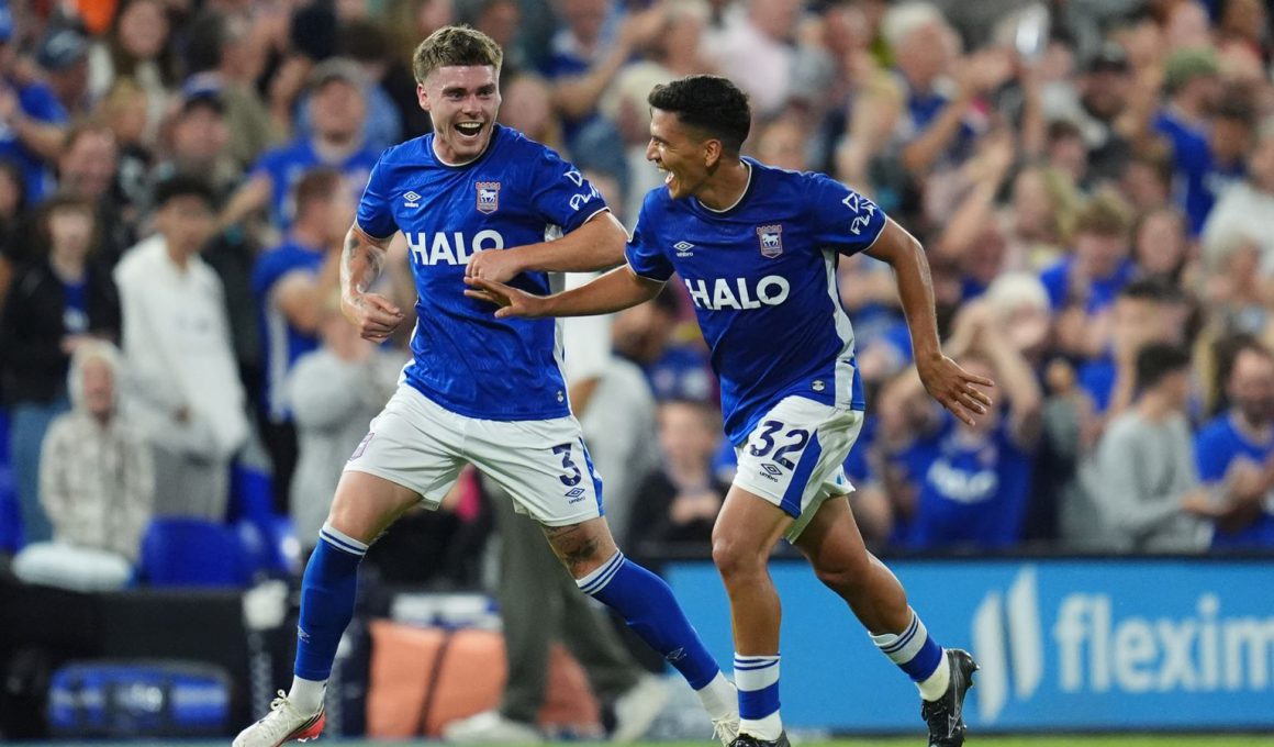 Marcelino Nunez Stunner Lifts Ipswich Over Leicester in Carabao Cup