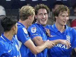 Birmingham Beat Wrexham 2-1