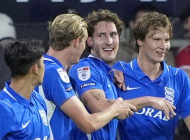Birmingham Beat Wrexham 2-1