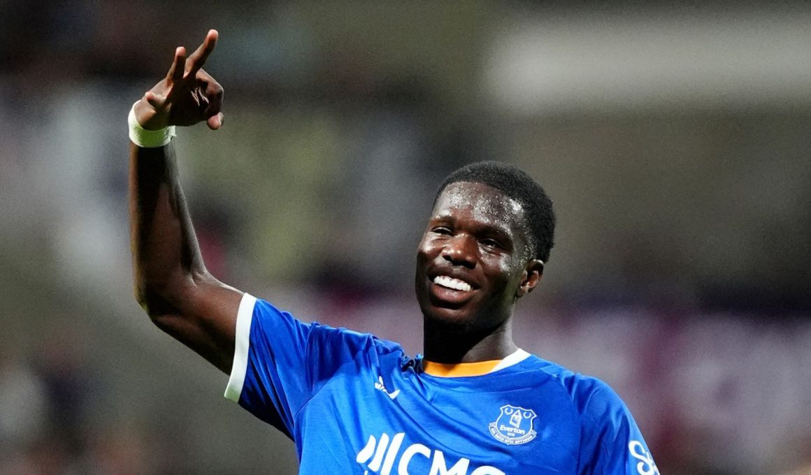 Barry Hat-Trick Helps Everton Beat Preston 4-0
