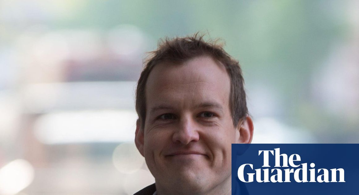 UK AI Strategy Architect Joins Anthropic Amid Conflict Warning