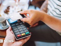 UK Economy Beats GDP Forecasts with July Growth