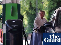 Rising Oil Prices Squeeze UK Policymakers Ahead of Budget