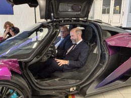 Business Secretary Pledges to Drive UK Automotive Growth
