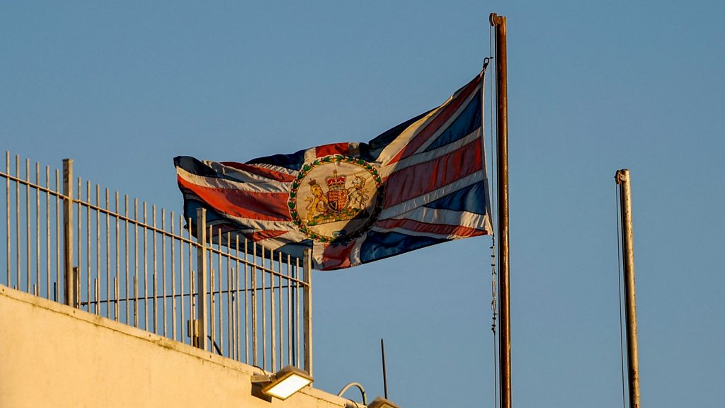 Britain Halts Trade with Israeli West Bank Settlements