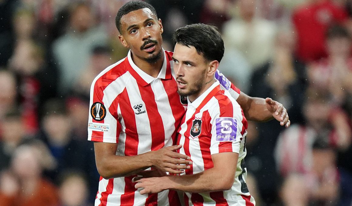 Le Fee Penalty Gives Sunderland Europa League Win Over AZ Alkmaar