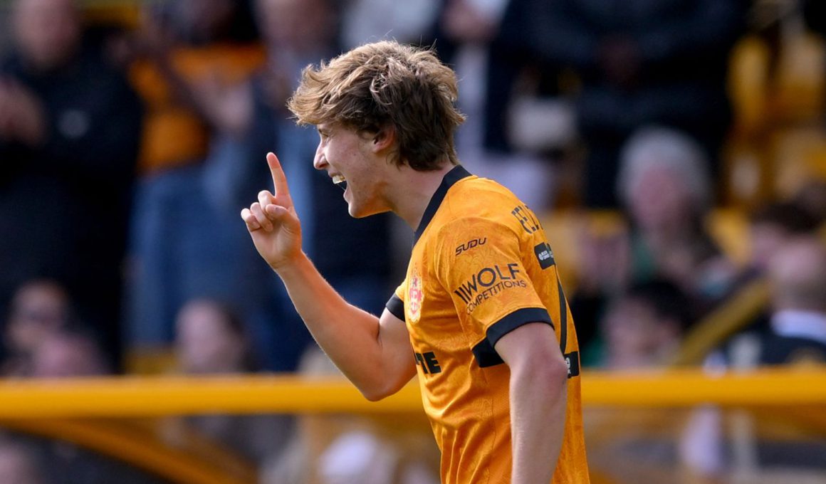 Lopez Punishes Phillips Error as Wolves Beat West Brom 1-0