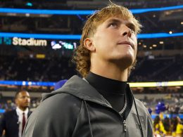 Giants Quarterback Jaxson Dart Could Face Season-Ending Knee Surgery